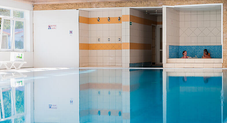 Indoor-Jacuzzi