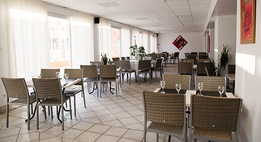 Restaurant met ruimte met airconditioning